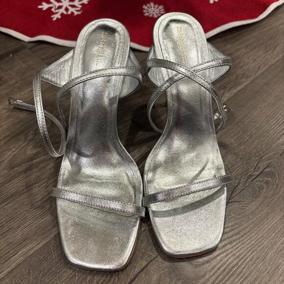 Reformation Angelina Heeled Sandal (Silver, 7.5) - Picture 4 of 6